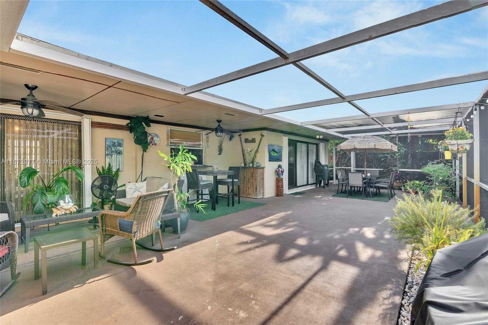 Small Image of 11701 NORTH WEST 14TH ST, Pembroke Pines Number 23