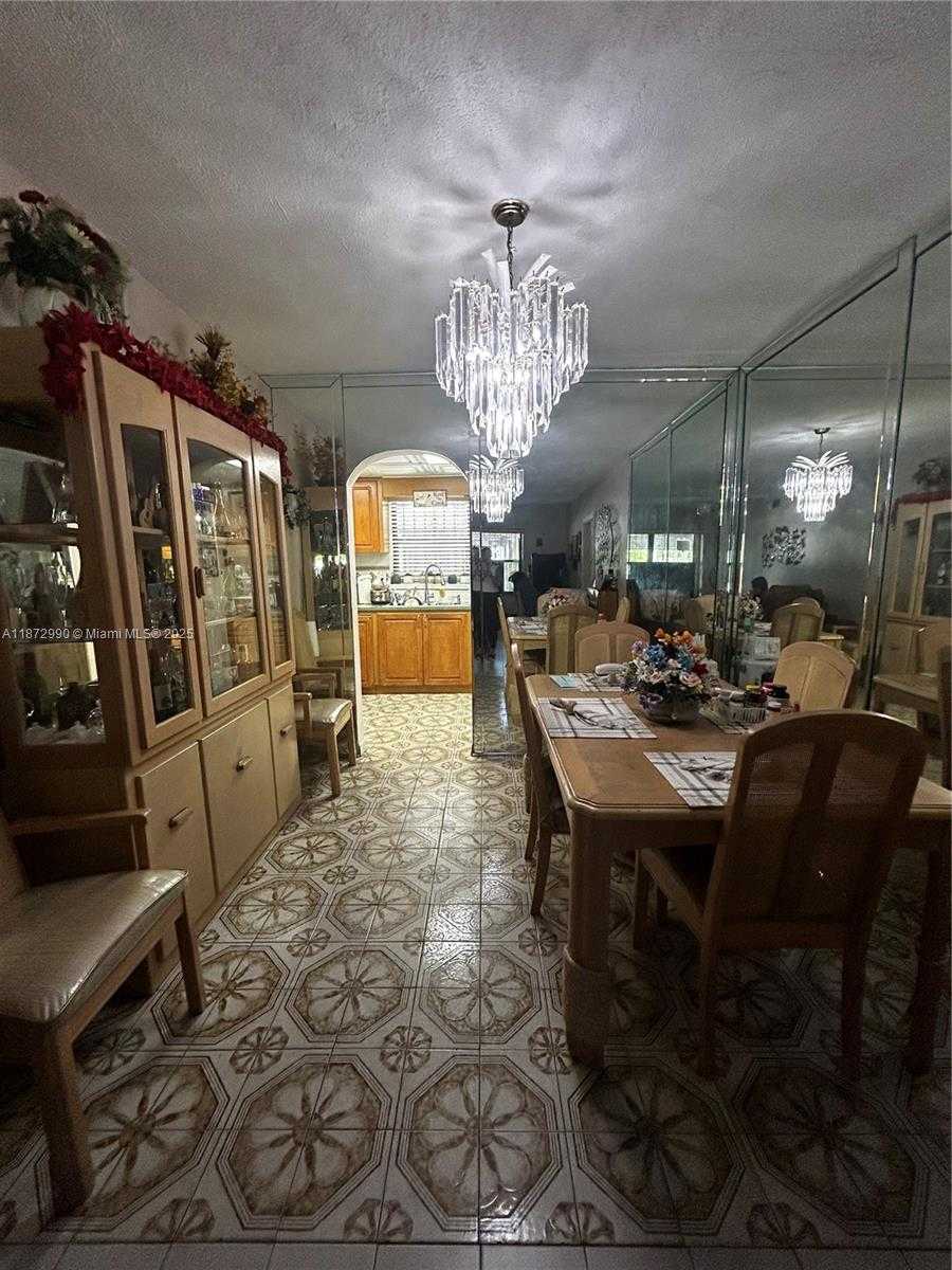 Small Image of 890 EAST 28TH ST, Hialeah Number 8