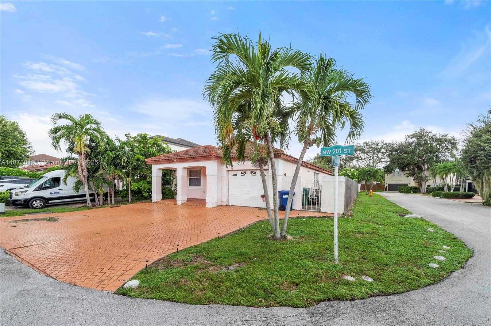 Small Image of 8155 NORTH WEST 201ST ST, Hialeah Number 3