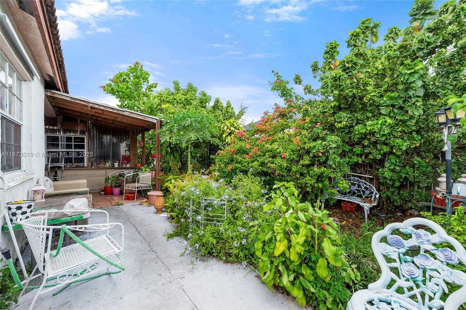 Small Image of 8155 NORTH WEST 201ST ST, Hialeah Number 32