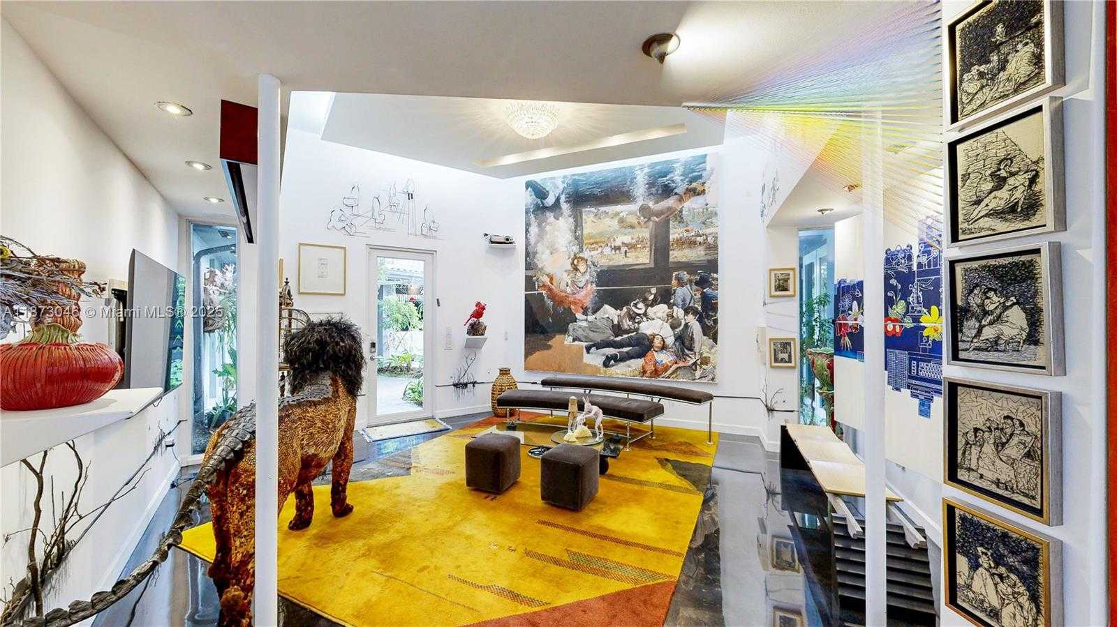 Small Image of 2101 TIGERTAIL AVE, Miami Number 19