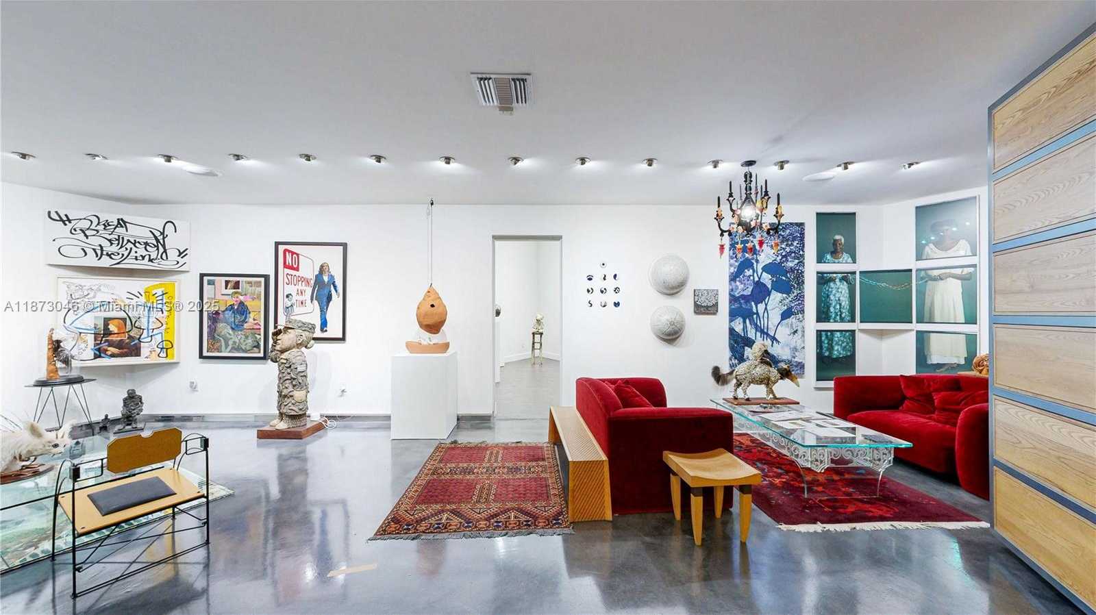 Small Image of 2101 TIGERTAIL AVE, Miami Number 22