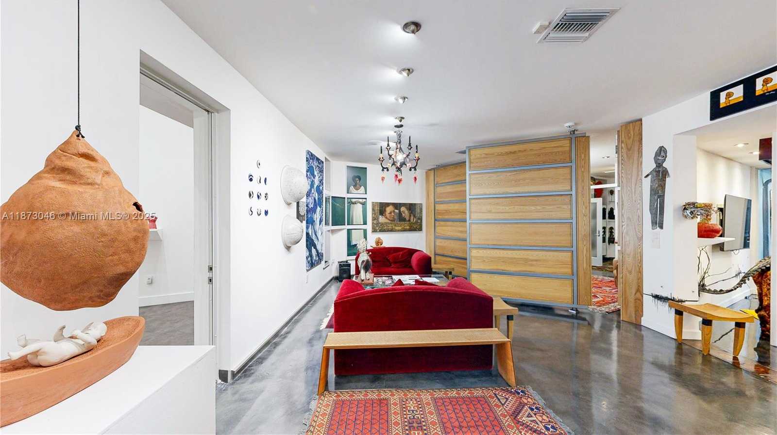 Small Image of 2101 TIGERTAIL AVE, Miami Number 24