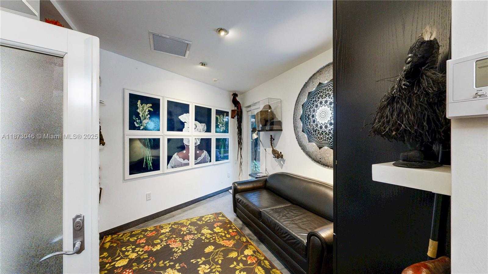 Small Image of 2101 TIGERTAIL AVE, Miami Number 32