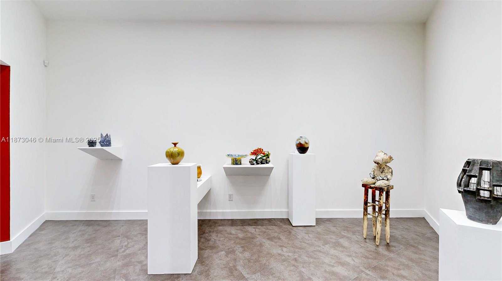 Small Image of 2101 TIGERTAIL AVE, Miami Number 43