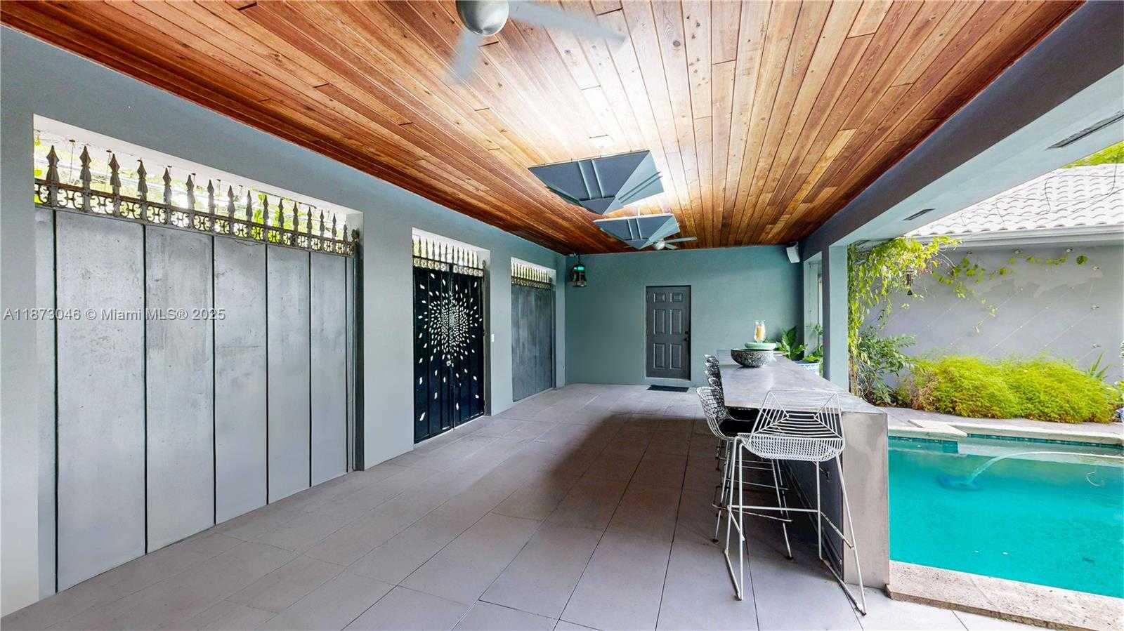 Small Image of 2101 TIGERTAIL AVE, Miami Number 5