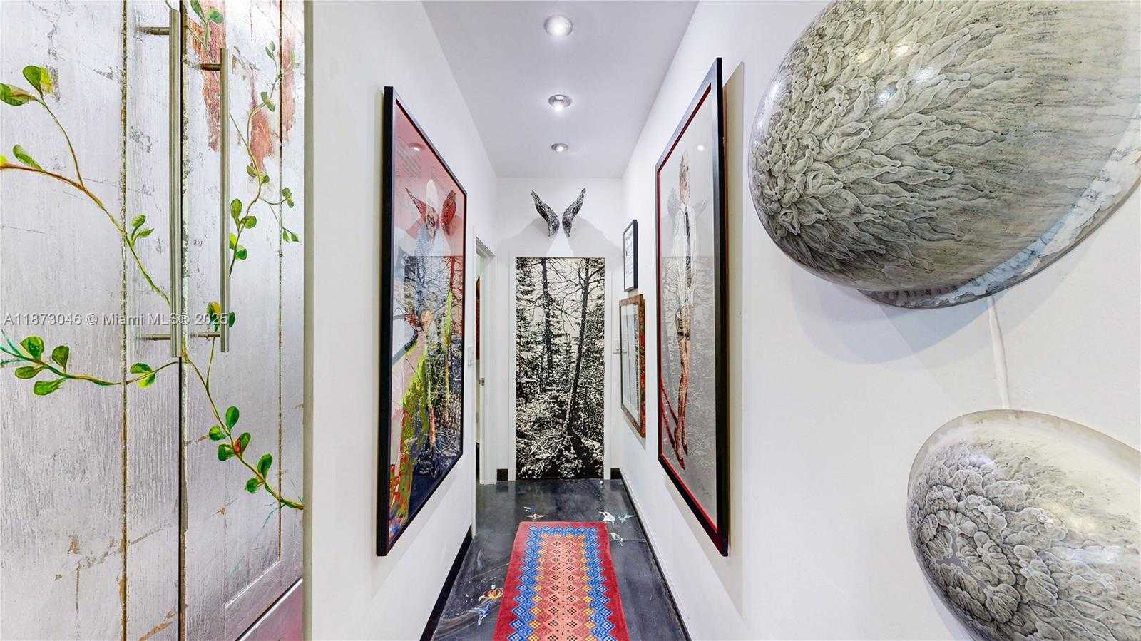 Small Image of 2101 TIGERTAIL AVE, Miami Number 50