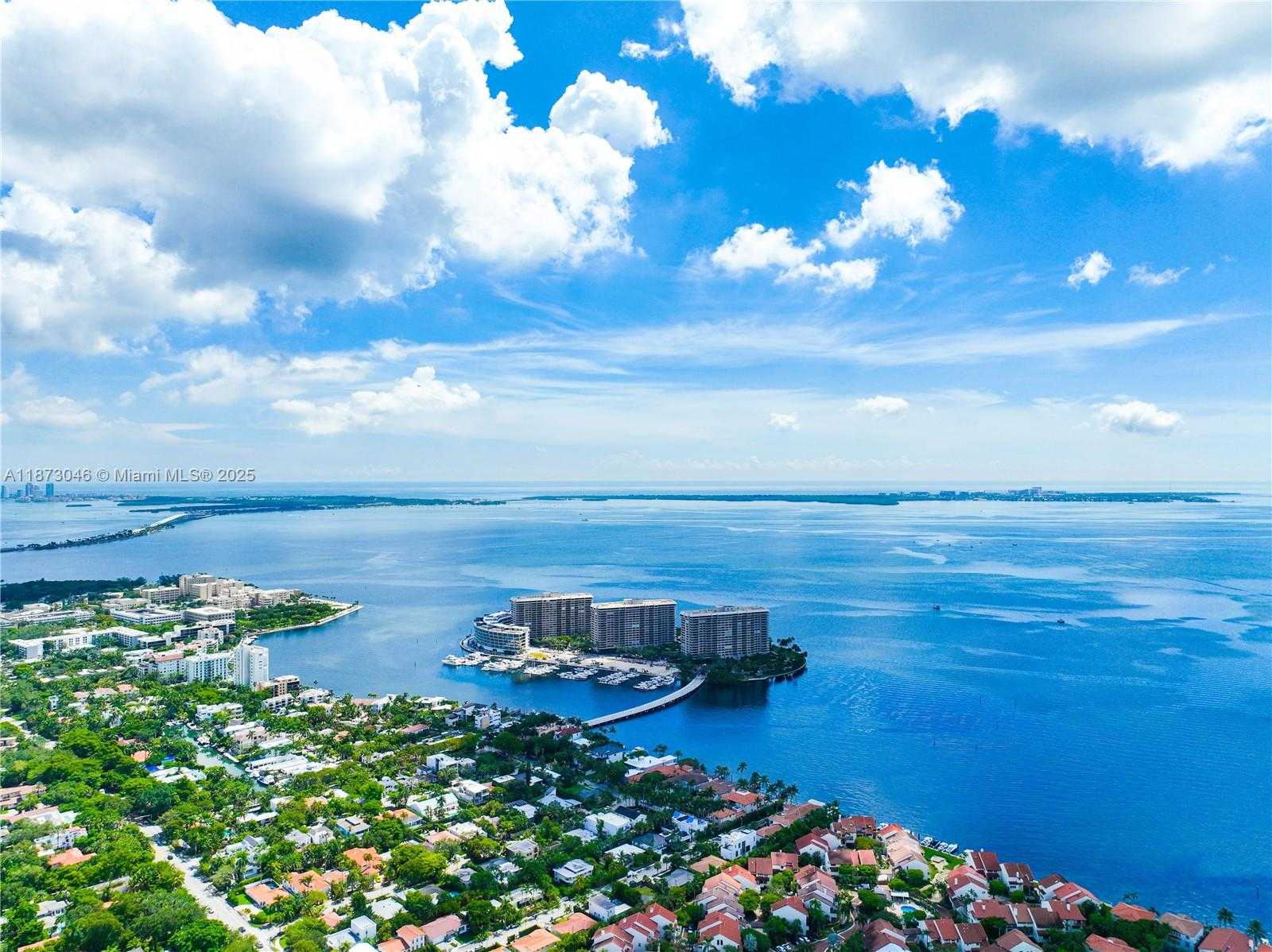 Small Image of 2101 TIGERTAIL AVE, Miami Number 85