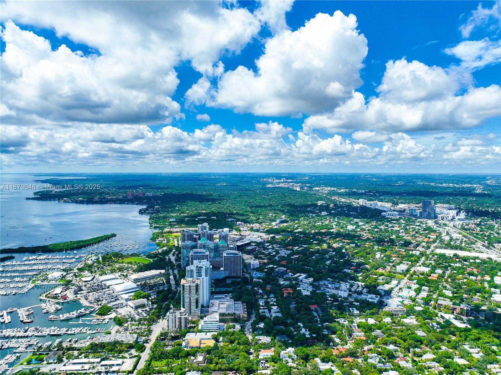 Small Image of 2101 TIGERTAIL AVE, Miami Number 92