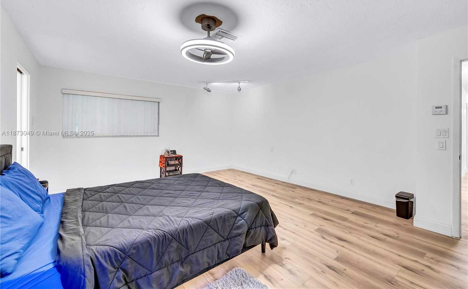 Small Image of 3211 CALLE LARGO DR, Hollywood Number 11