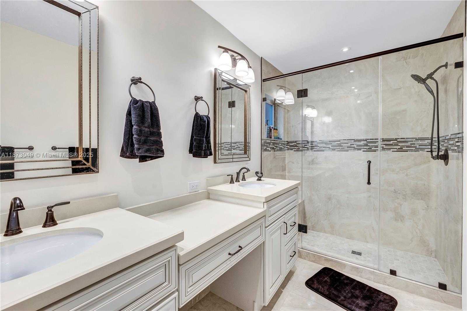 Small Image of 3211 CALLE LARGO DR, Hollywood Number 12