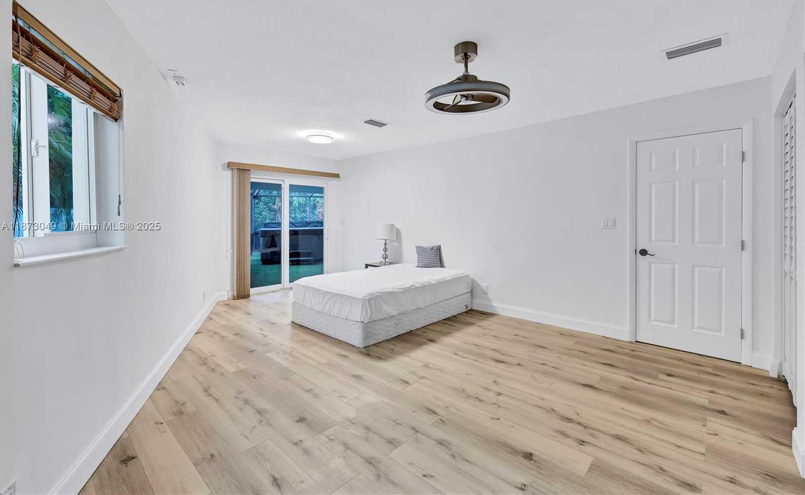 Small Image of 3211 CALLE LARGO DR, Hollywood Number 15