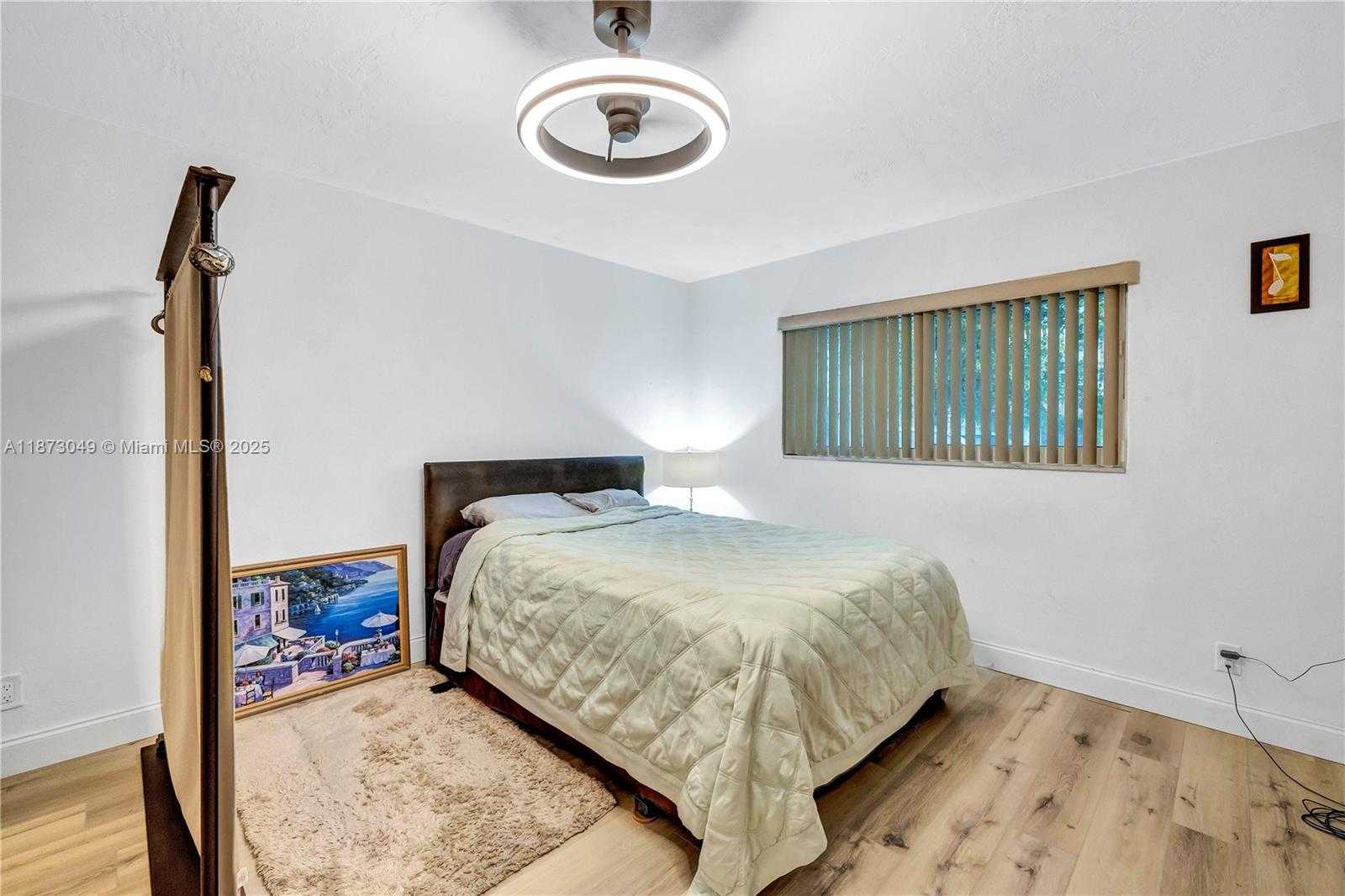 Small Image of 3211 CALLE LARGO DR, Hollywood Number 18
