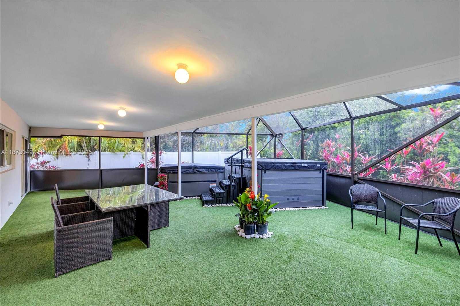 Small Image of 3211 CALLE LARGO DR, Hollywood Number 23