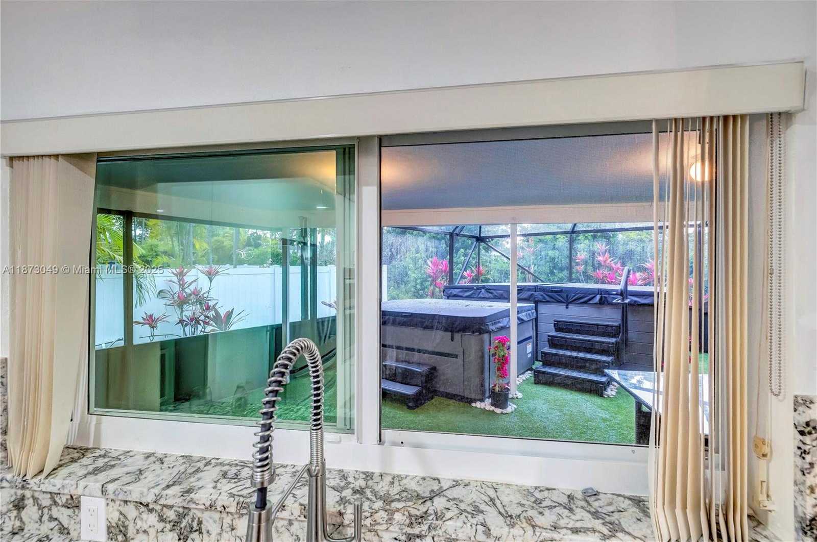 Small Image of 3211 CALLE LARGO DR, Hollywood Number 25