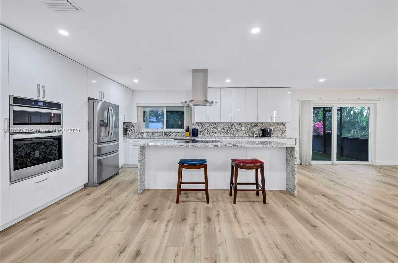 Small Image of 3211 CALLE LARGO DR, Hollywood Number 4