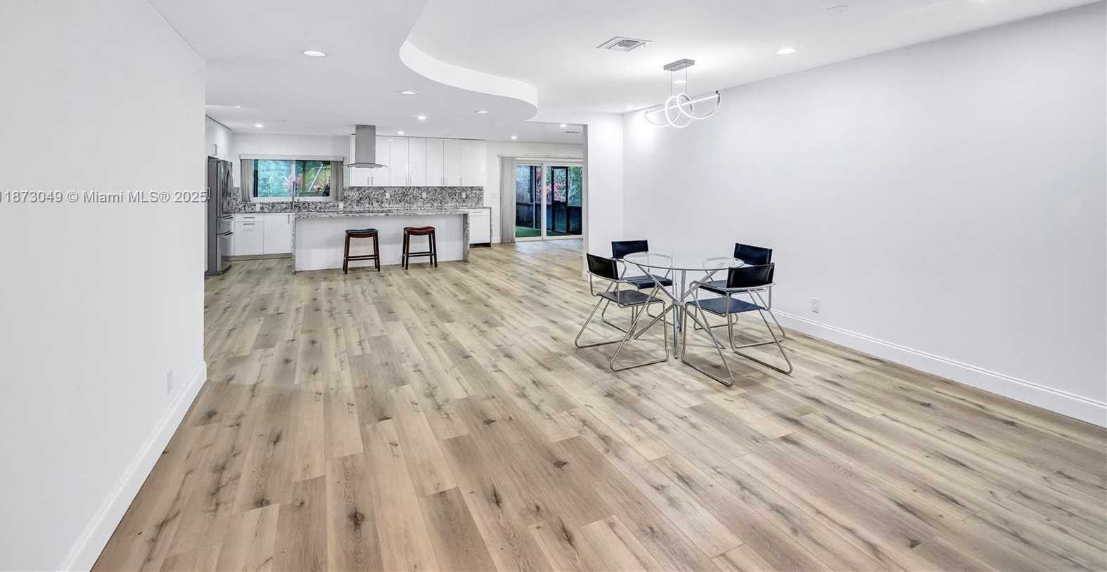 Small Image of 3211 CALLE LARGO DR, Hollywood Number 5