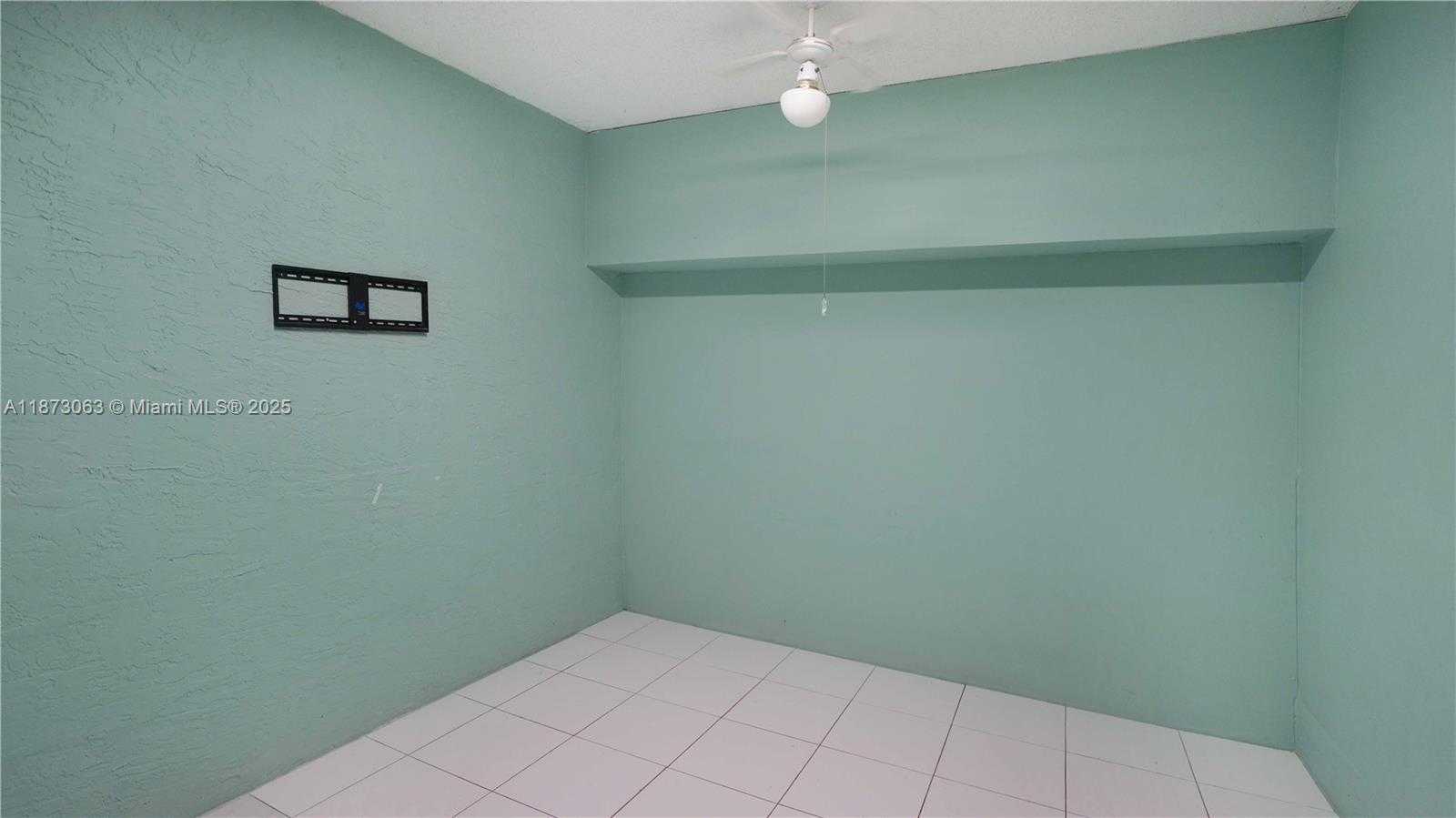 Small Image of 1498 NORTH WEST 153RD LN, Pembroke Pines Number 17