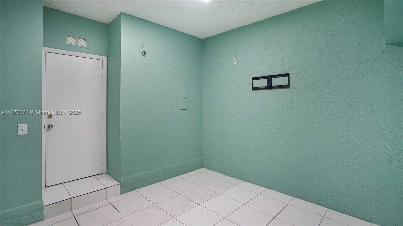 Small Image of 1498 NORTH WEST 153RD LN, Pembroke Pines Number 18
