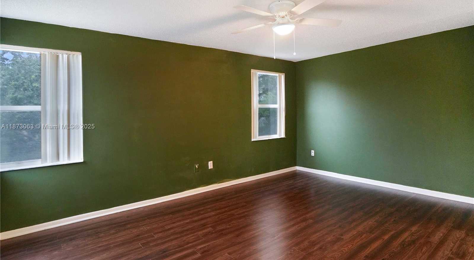 Small Image of 1498 NORTH WEST 153RD LN, Pembroke Pines Number 24