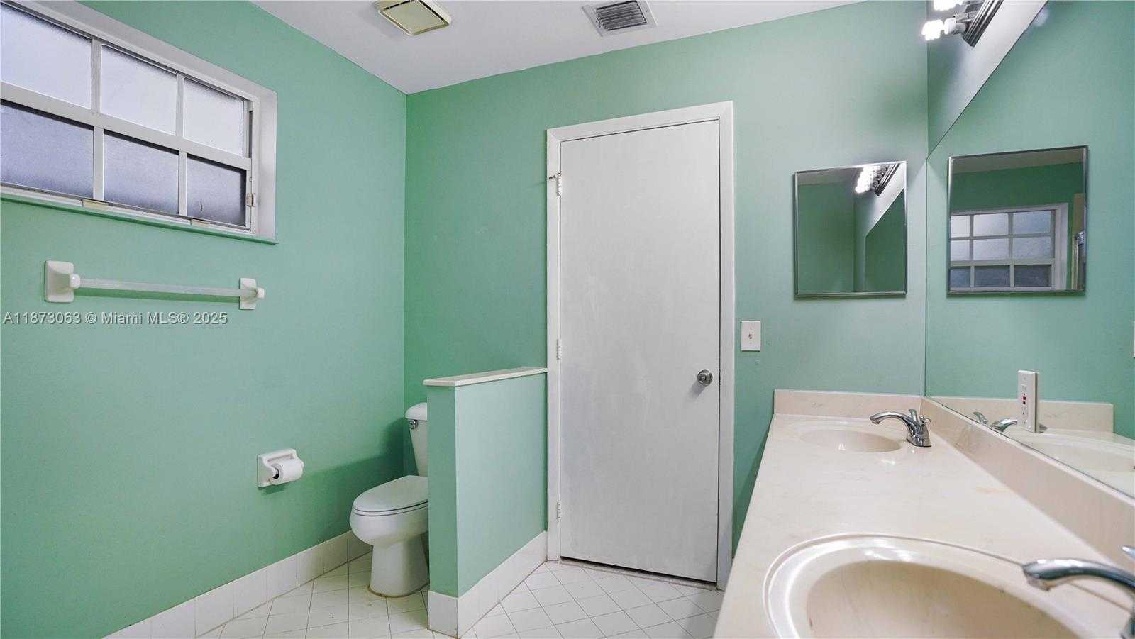 Small Image of 1498 NORTH WEST 153RD LN, Pembroke Pines Number 30