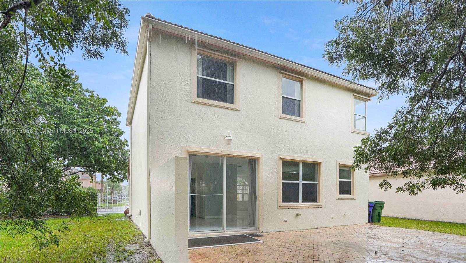 Small Image of 1498 NORTH WEST 153RD LN, Pembroke Pines Number 47