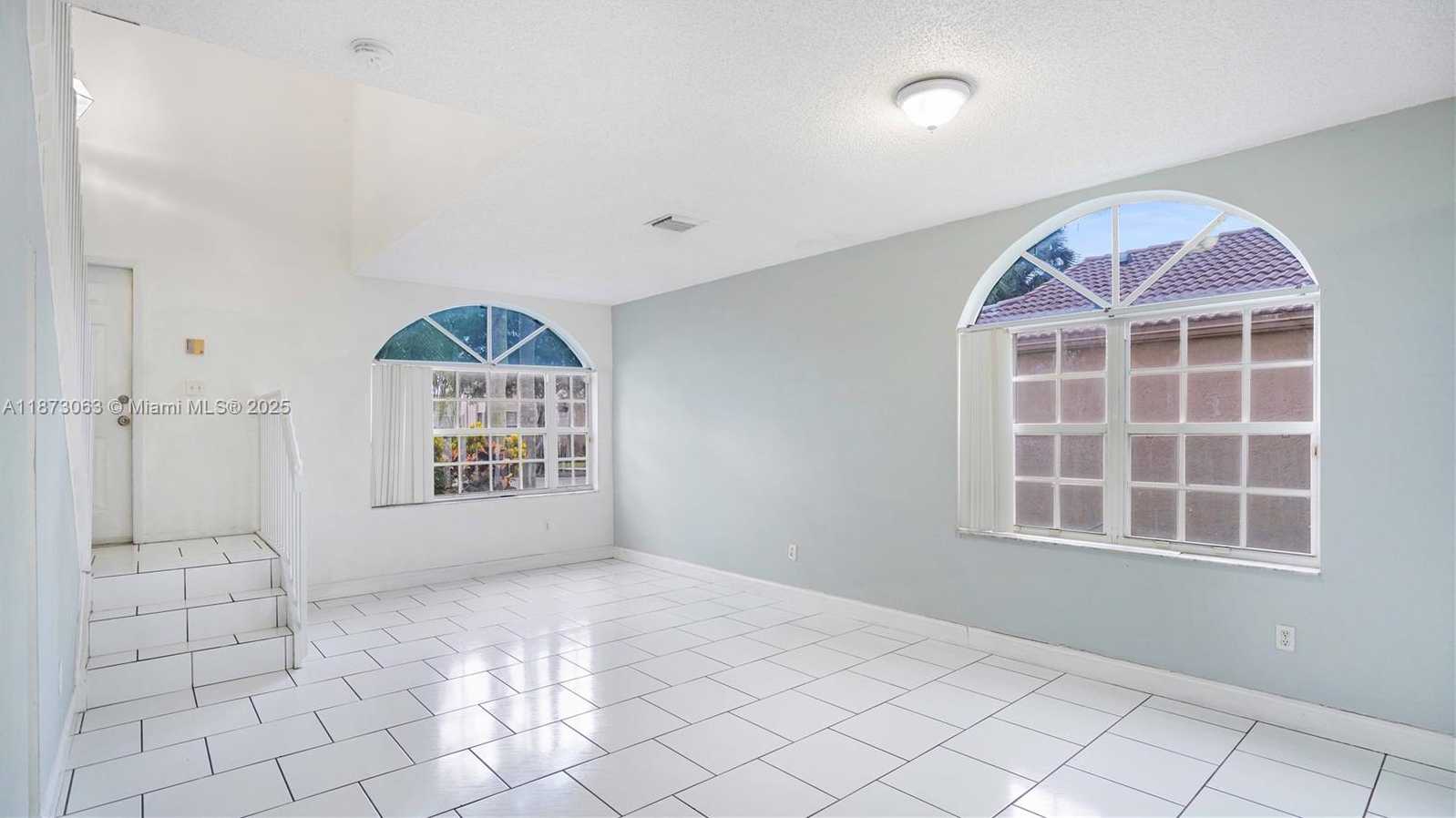 Small Image of 1498 NORTH WEST 153RD LN, Pembroke Pines Number 9