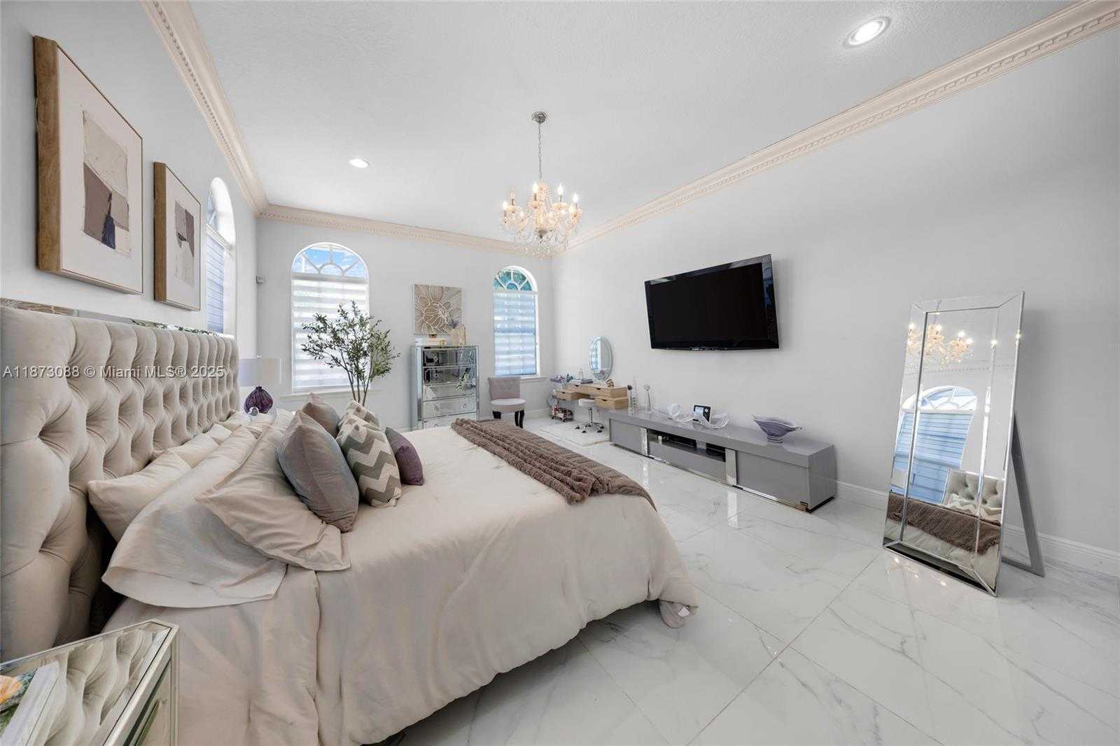 Small Image of 13215 SOUTH WEST 53RD ST, Miami Number 26