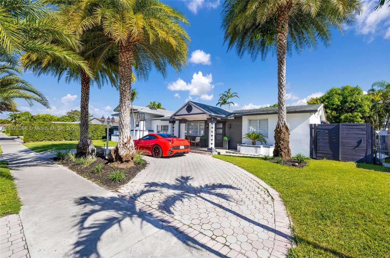 Small Image of 13215 SOUTH WEST 53RD ST, Miami Number 4