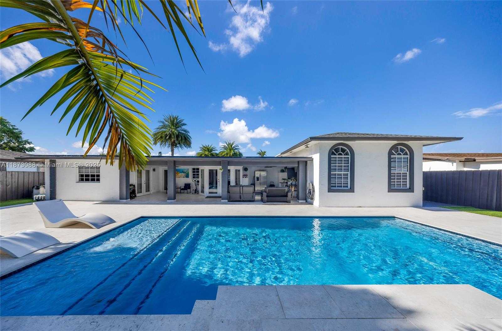 Small Image of 13215 SOUTH WEST 53RD ST, Miami Number 40