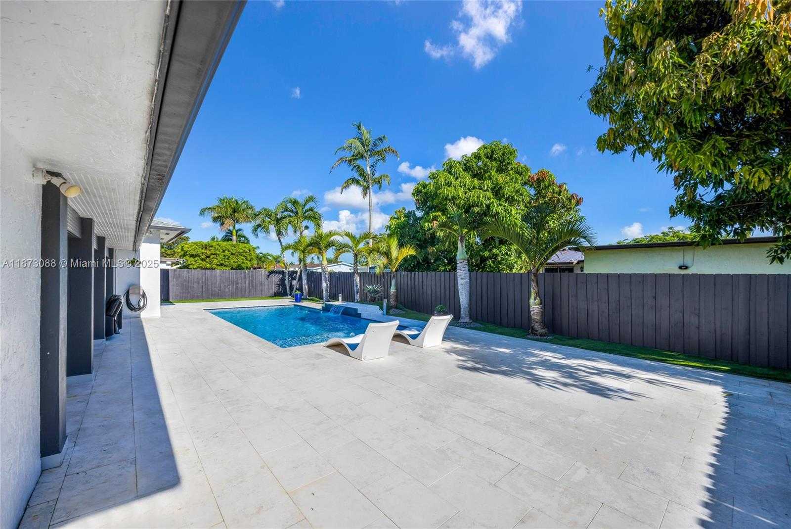 Small Image of 13215 SOUTH WEST 53RD ST, Miami Number 43