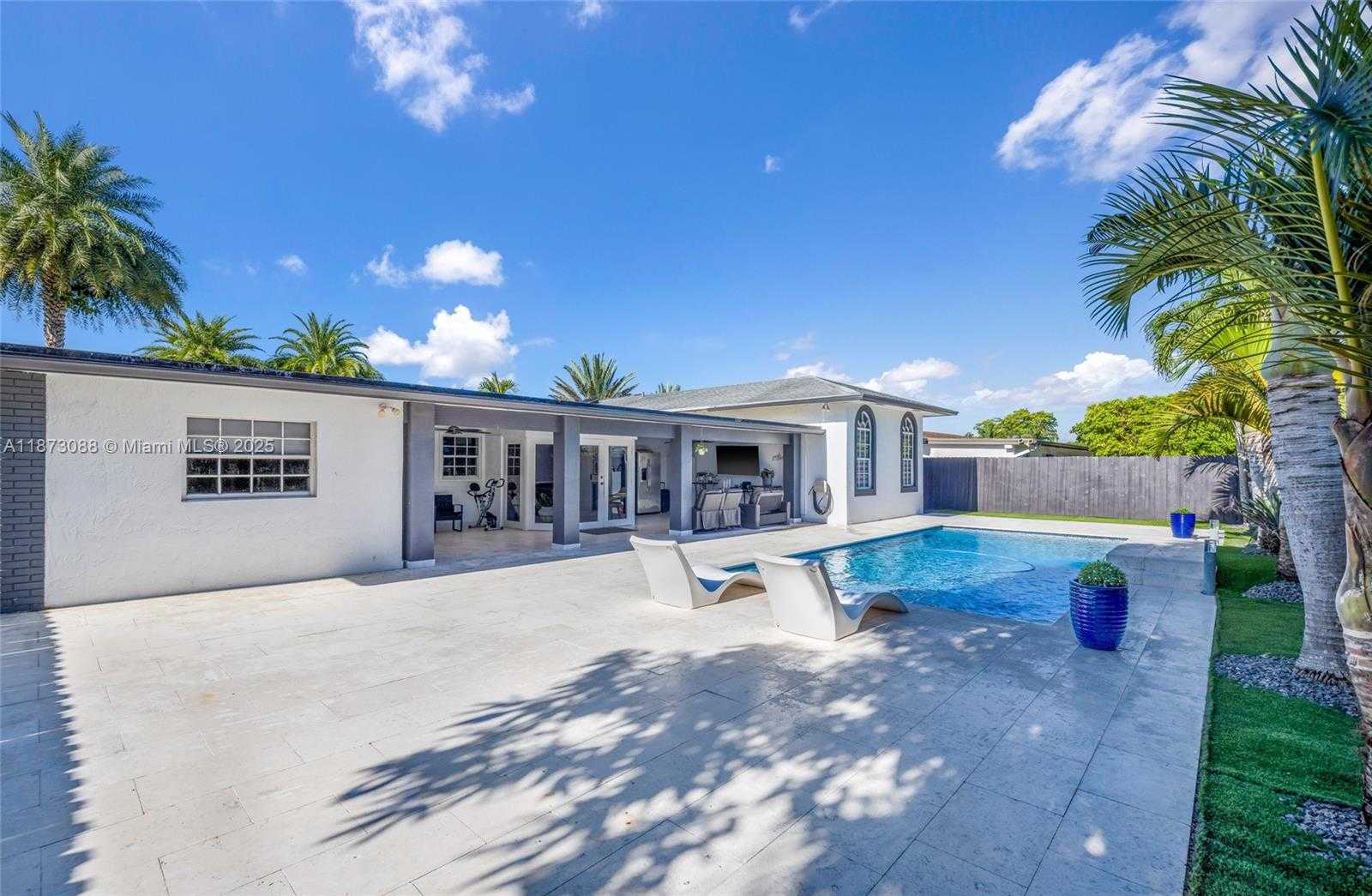 Small Image of 13215 SOUTH WEST 53RD ST, Miami Number 44