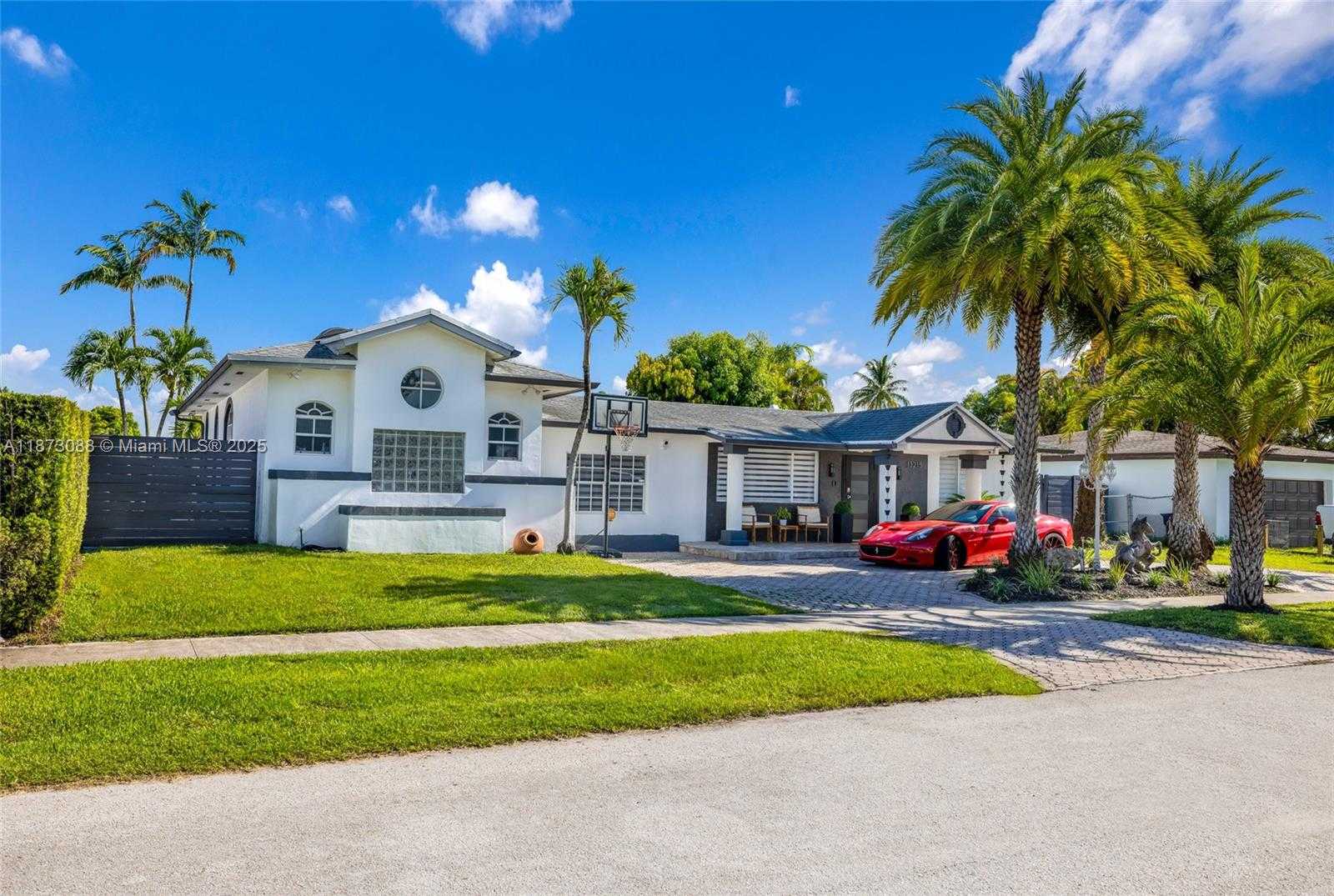 Small Image of 13215 SOUTH WEST 53RD ST, Miami Number 5