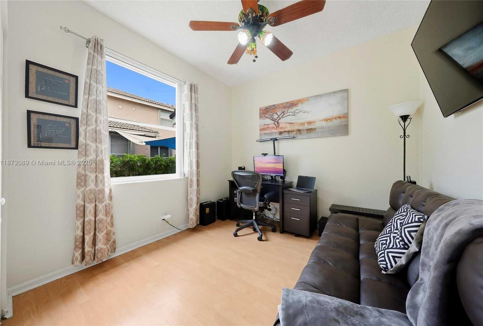 Small Image of 15025 SOUTH WEST 19TH CT, Miramar Number 9