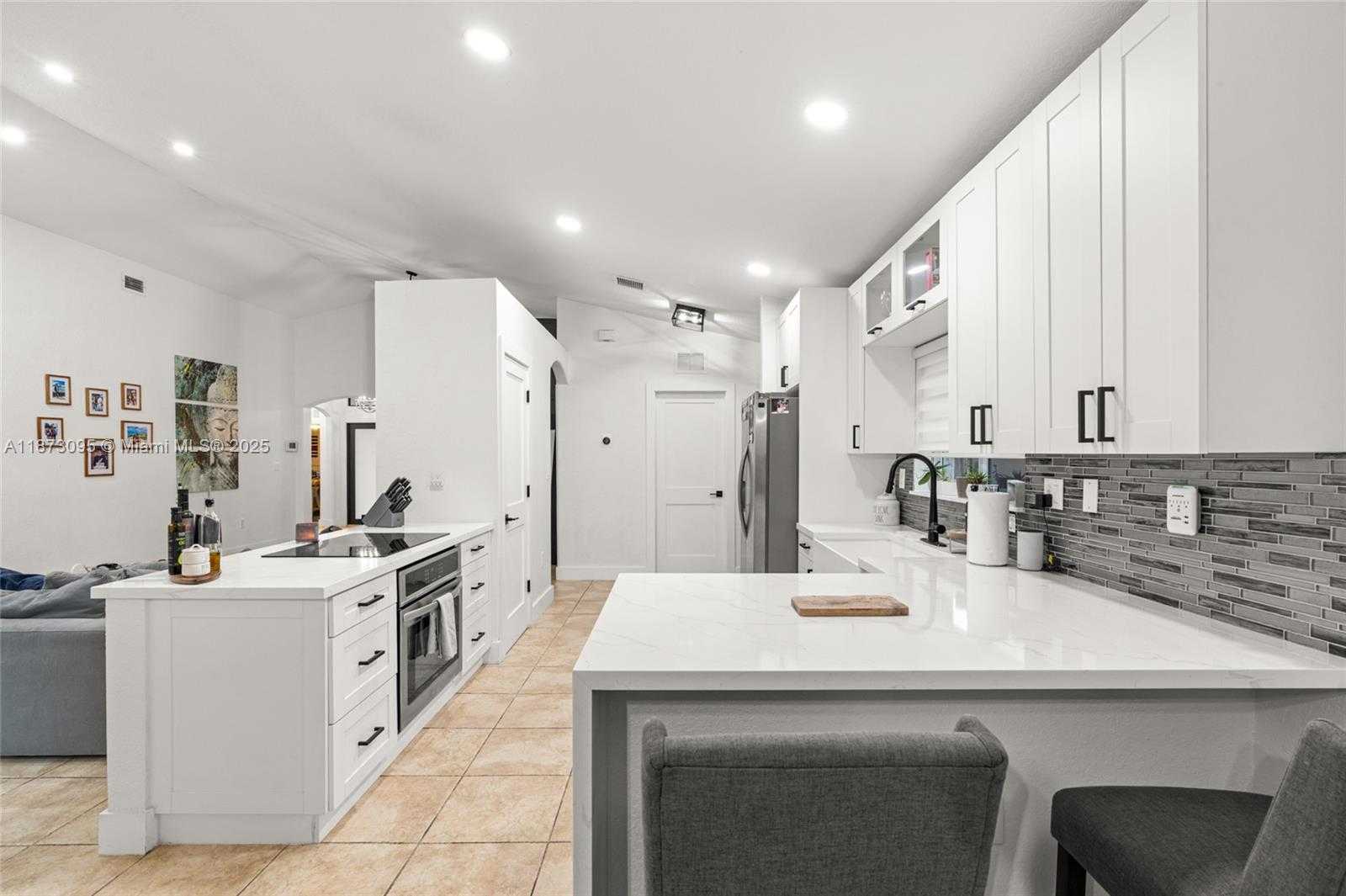 Small Image of 9261 SOUTH WEST 208TH TER, Cutler Bay Number 13