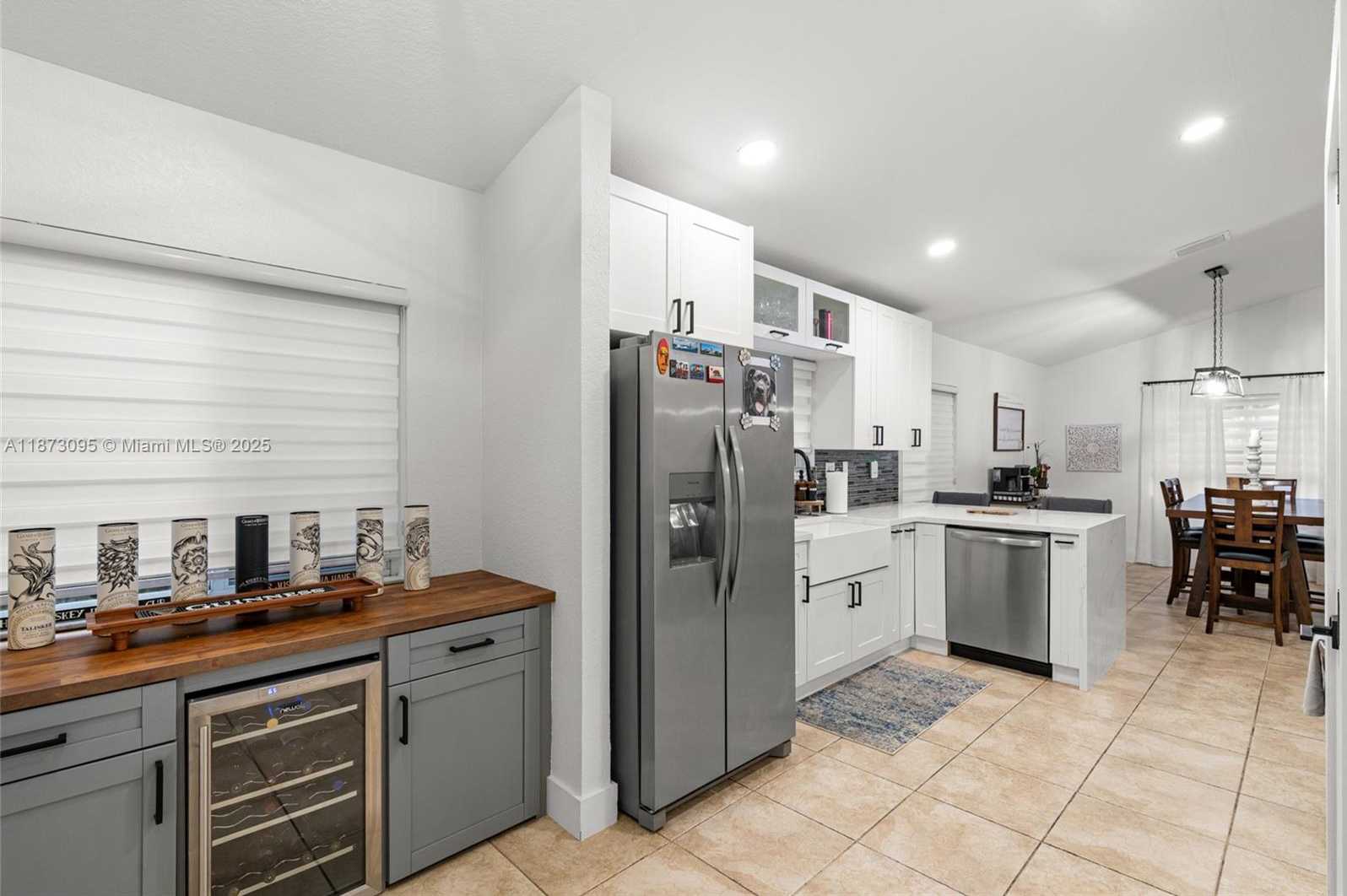Small Image of 9261 SOUTH WEST 208TH TER, Cutler Bay Number 14