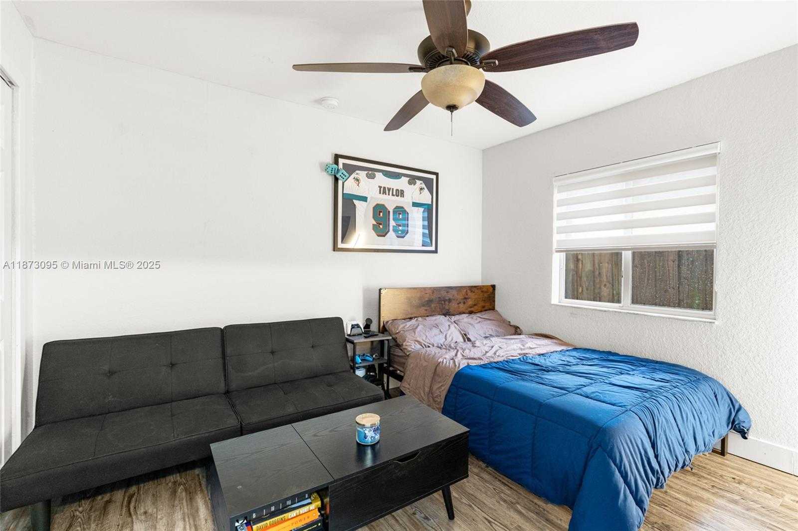 Small Image of 9261 SOUTH WEST 208TH TER, Cutler Bay Number 24