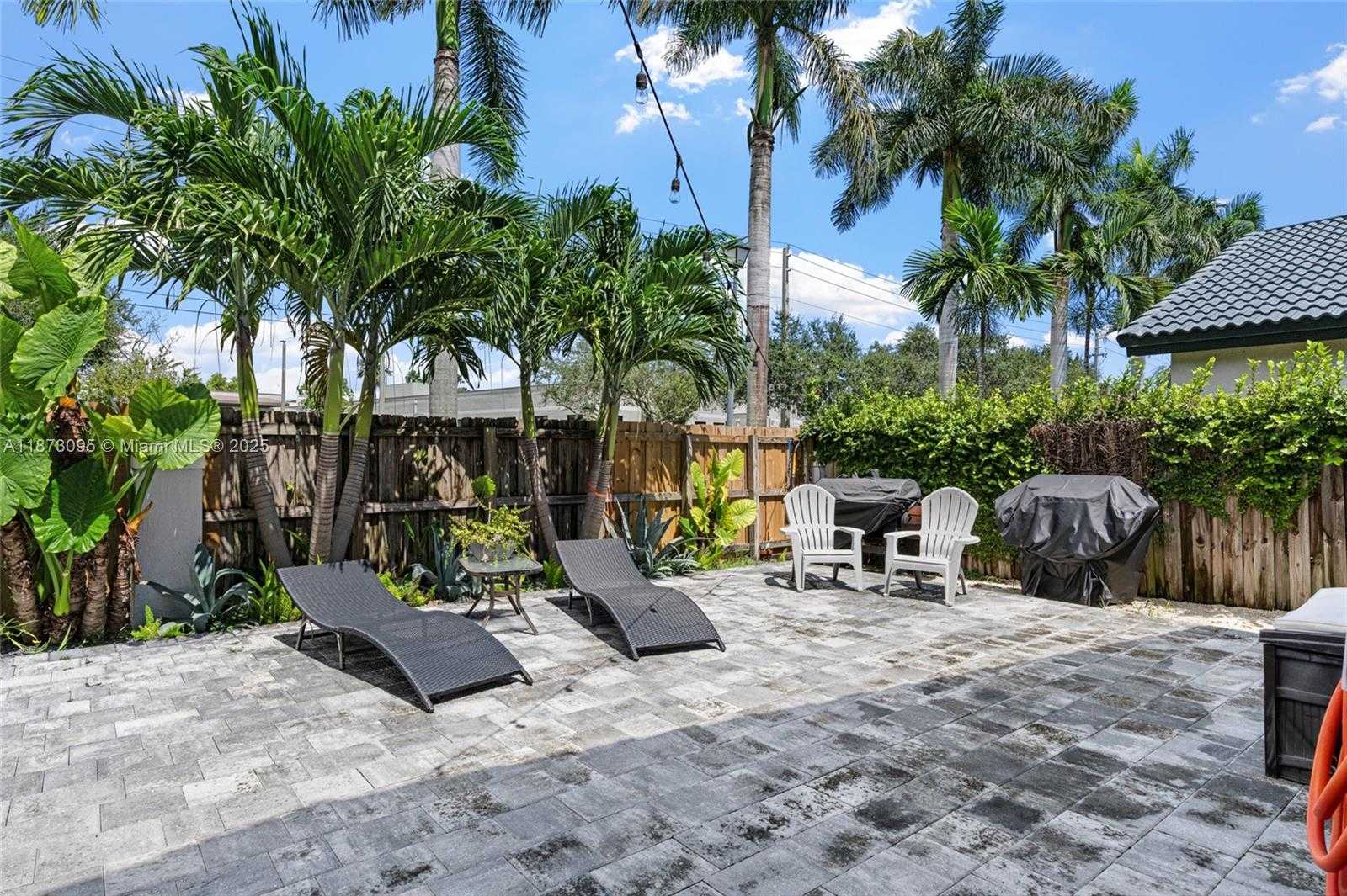 Small Image of 9261 SOUTH WEST 208TH TER, Cutler Bay Number 27