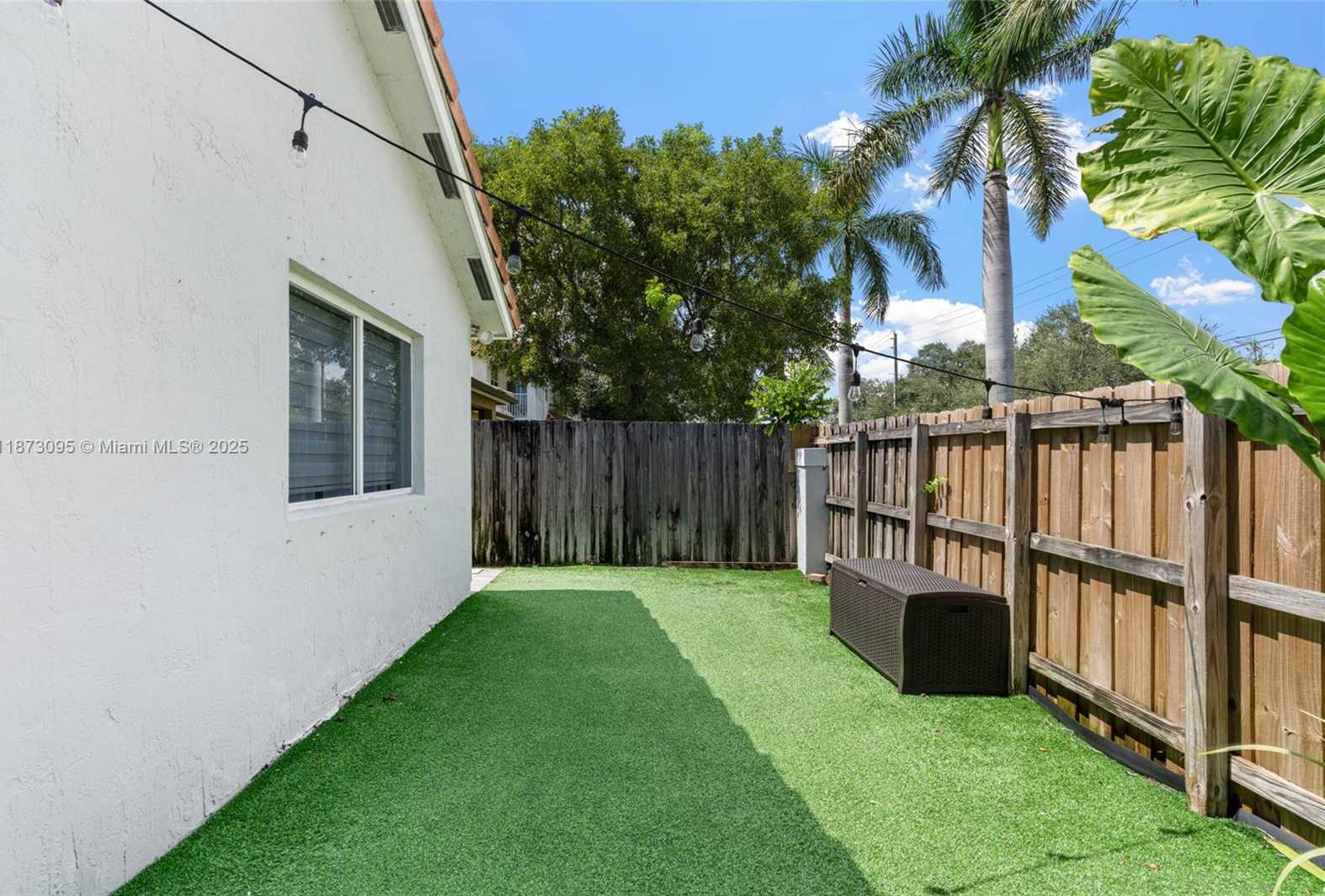 Small Image of 9261 SOUTH WEST 208TH TER, Cutler Bay Number 30