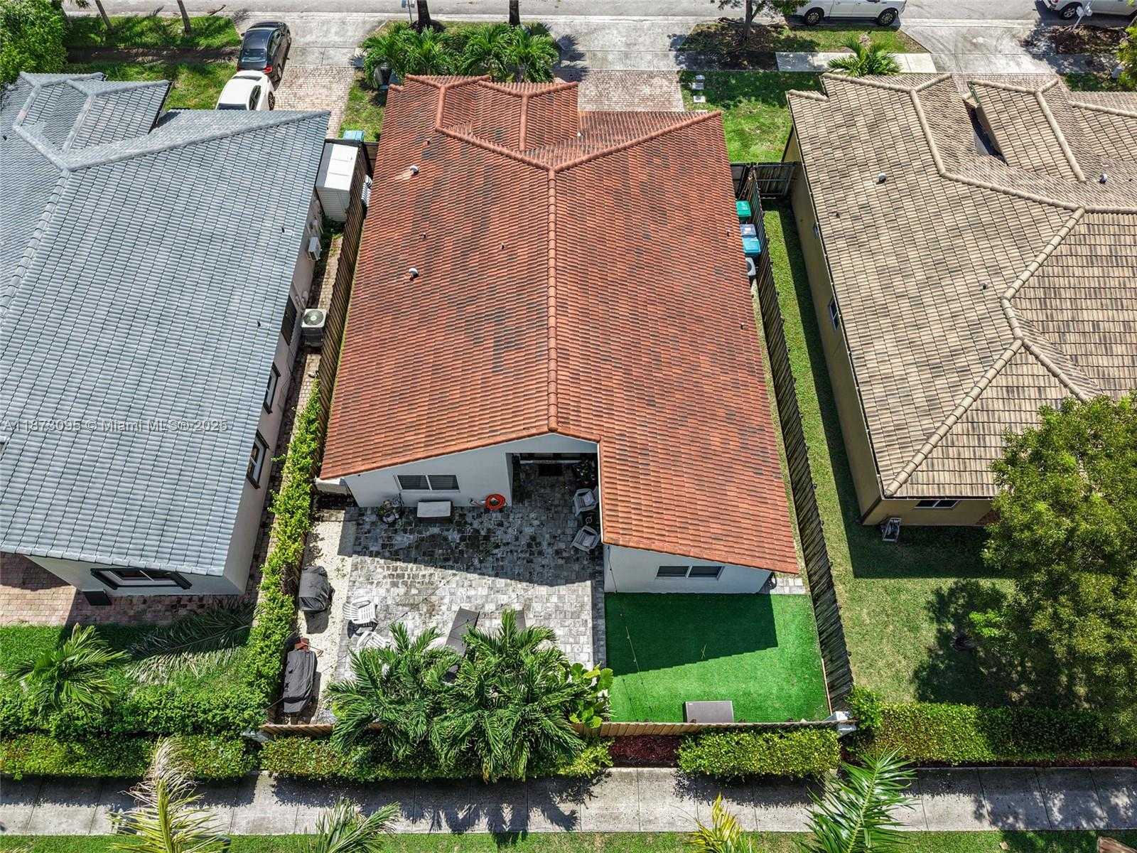 Small Image of 9261 SOUTH WEST 208TH TER, Cutler Bay Number 32