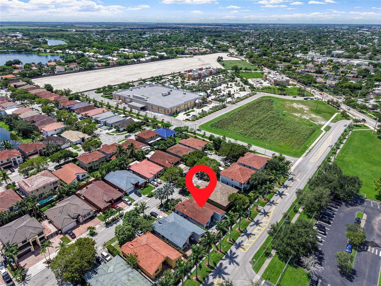 Small Image of 9261 SOUTH WEST 208TH TER, Cutler Bay Number 37