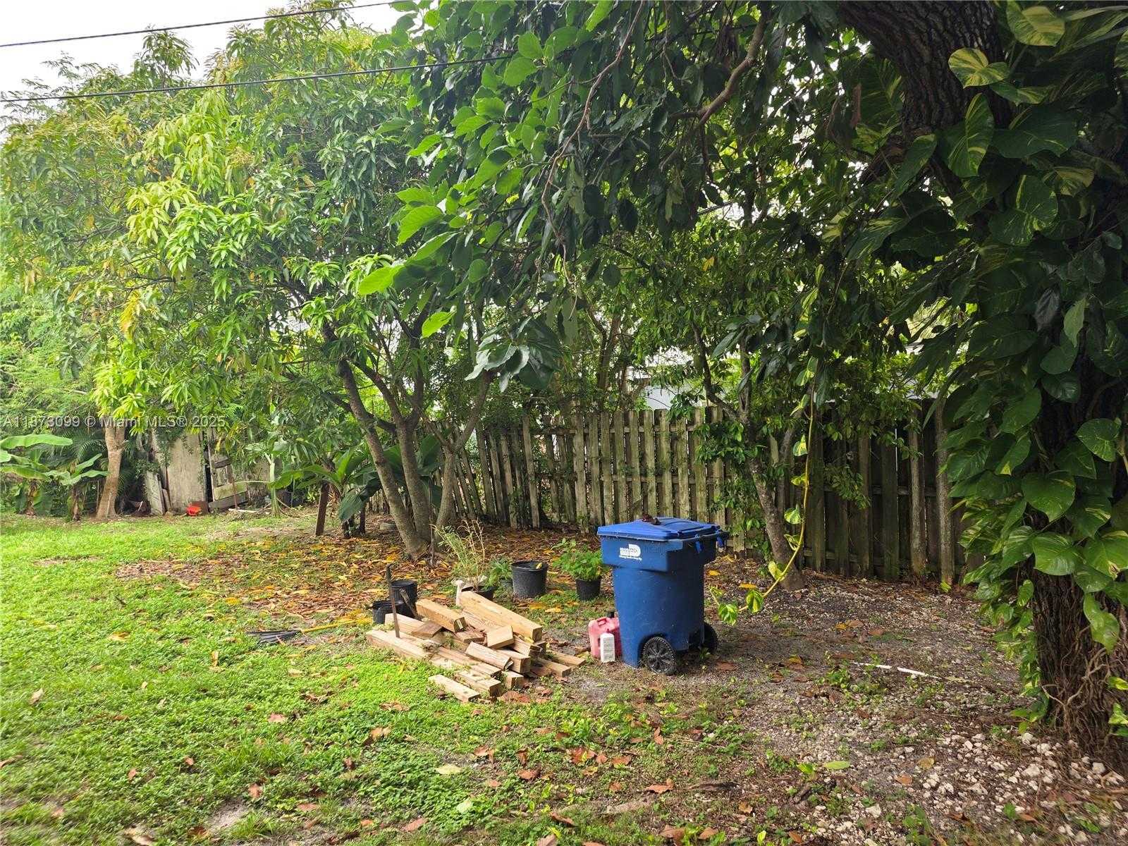 Small Image of 1010 NORTH WEST 196TH ST, Miami Gardens Number 6
