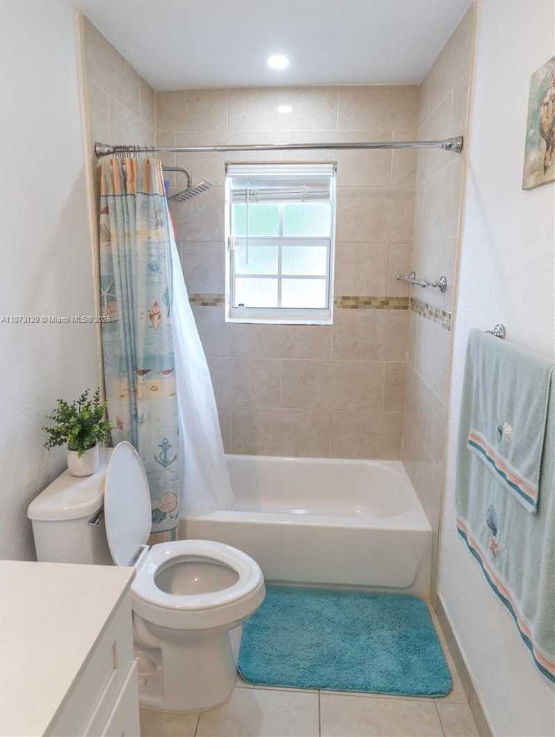 Small Image of 3291 NORTH WEST 171ST TER, Miami Gardens Number 29