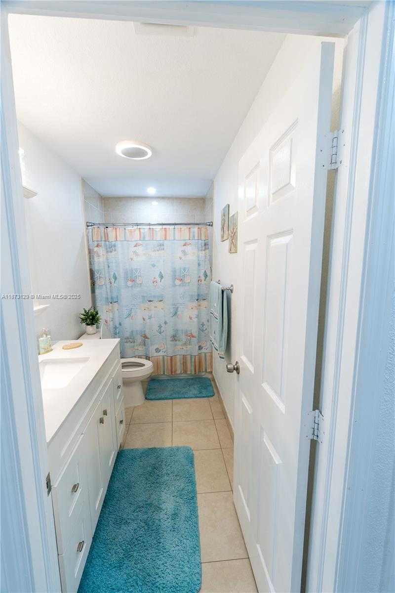 Small Image of 3291 NORTH WEST 171ST TER, Miami Gardens Number 31