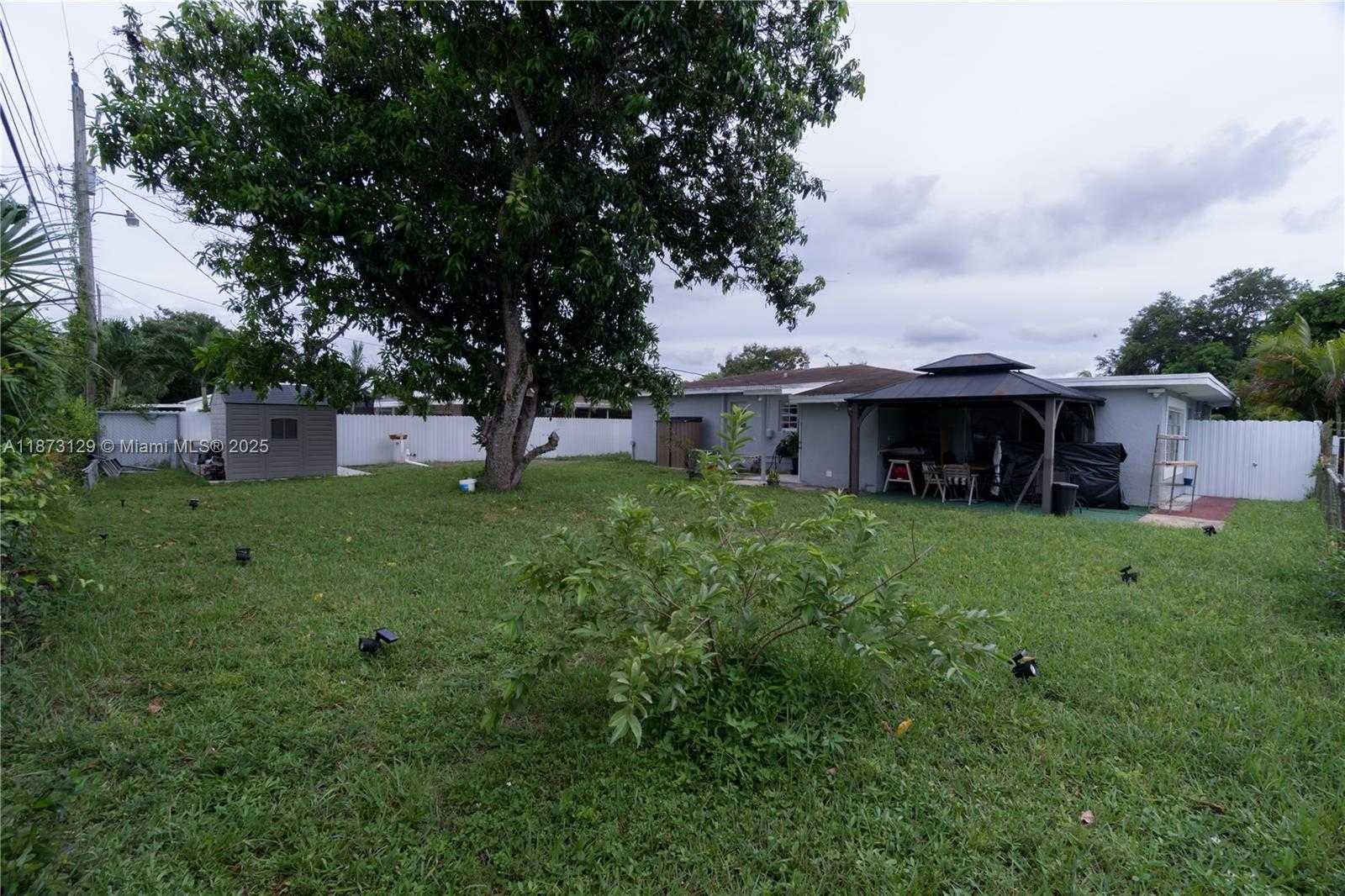 Small Image of 3291 NORTH WEST 171ST TER, Miami Gardens Number 42
