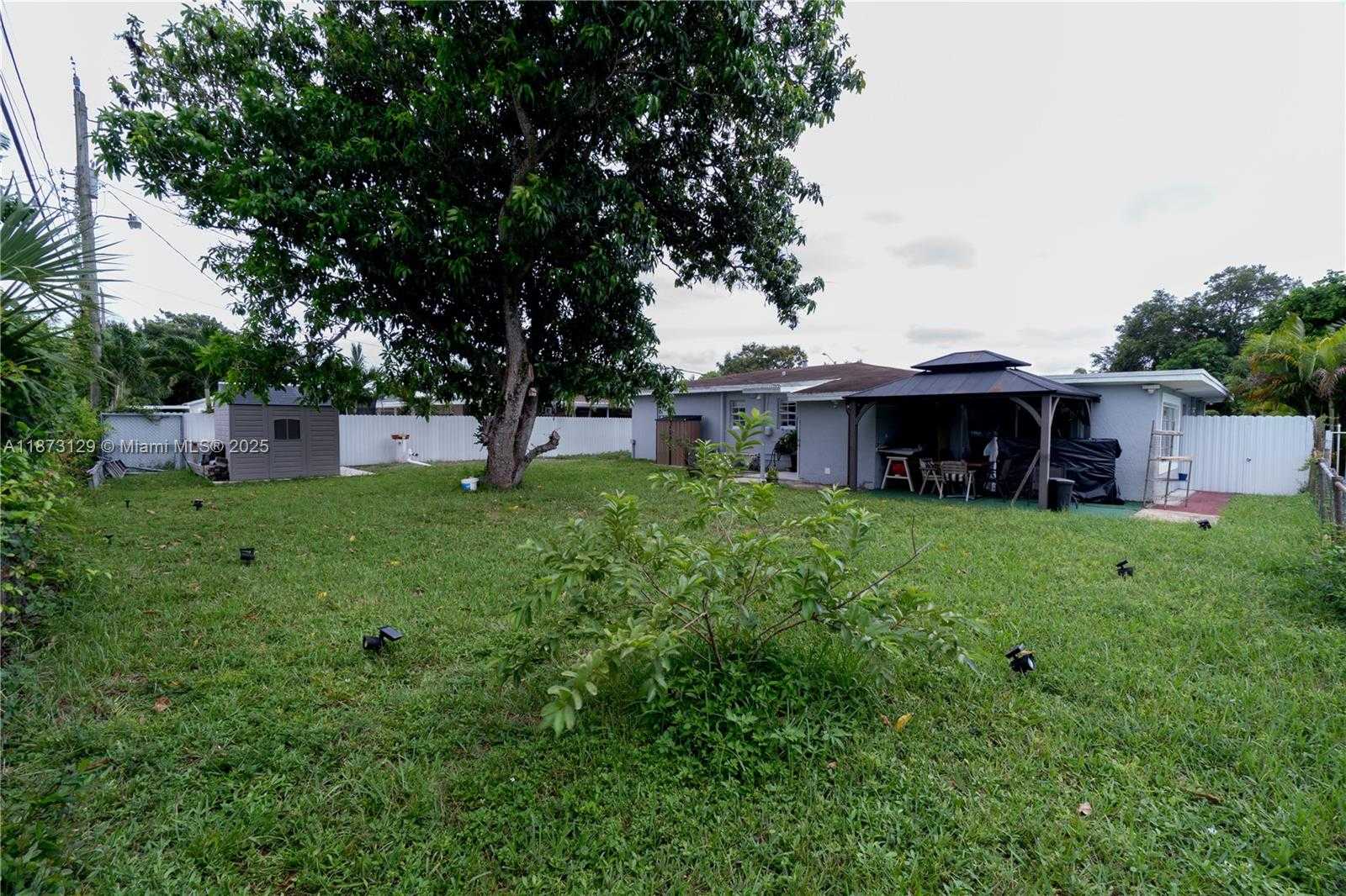 Small Image of 3291 NORTH WEST 171ST TER, Miami Gardens Number 43