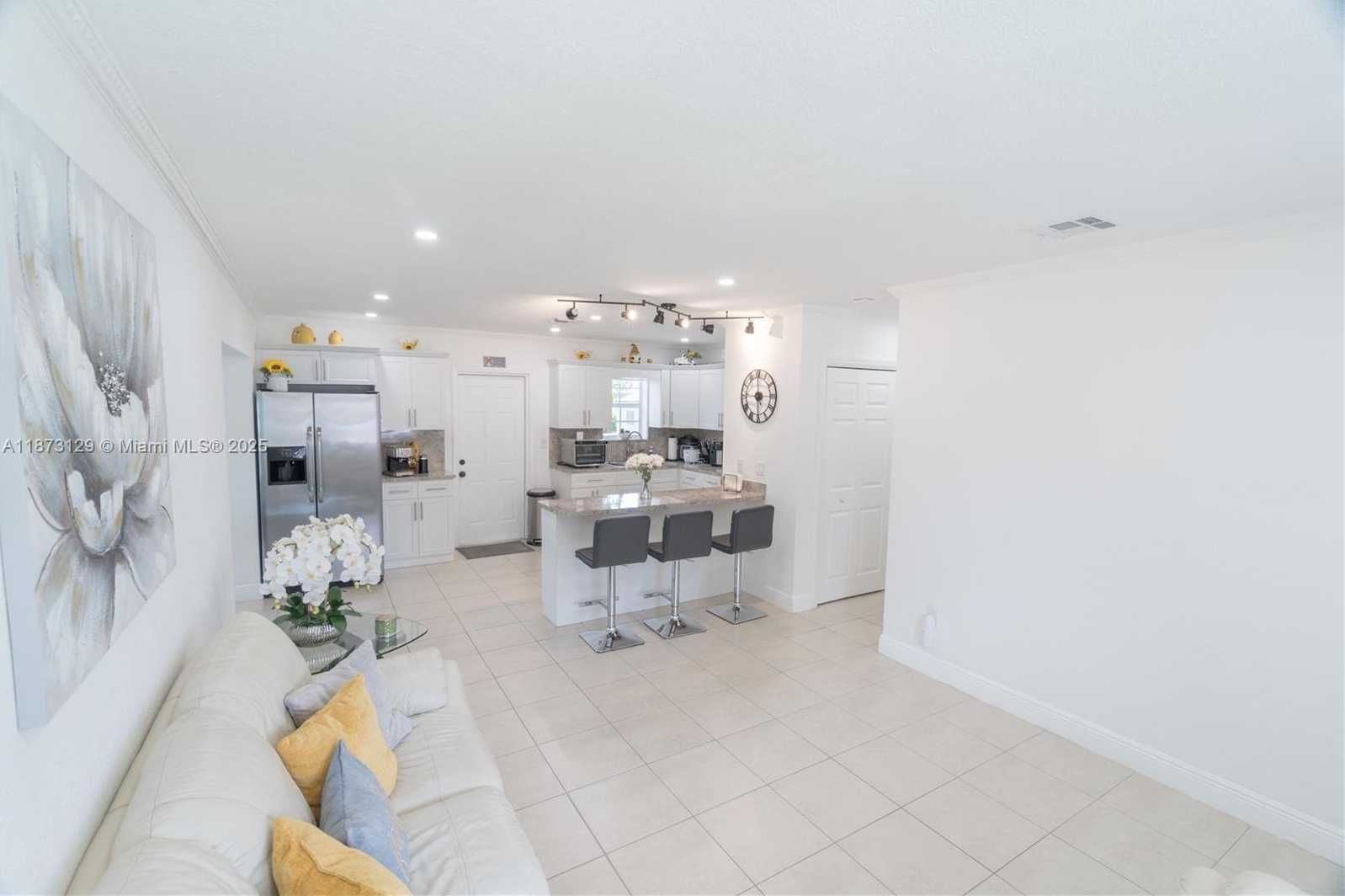 Small Image of 3291 NORTH WEST 171ST TER, Miami Gardens Number 5