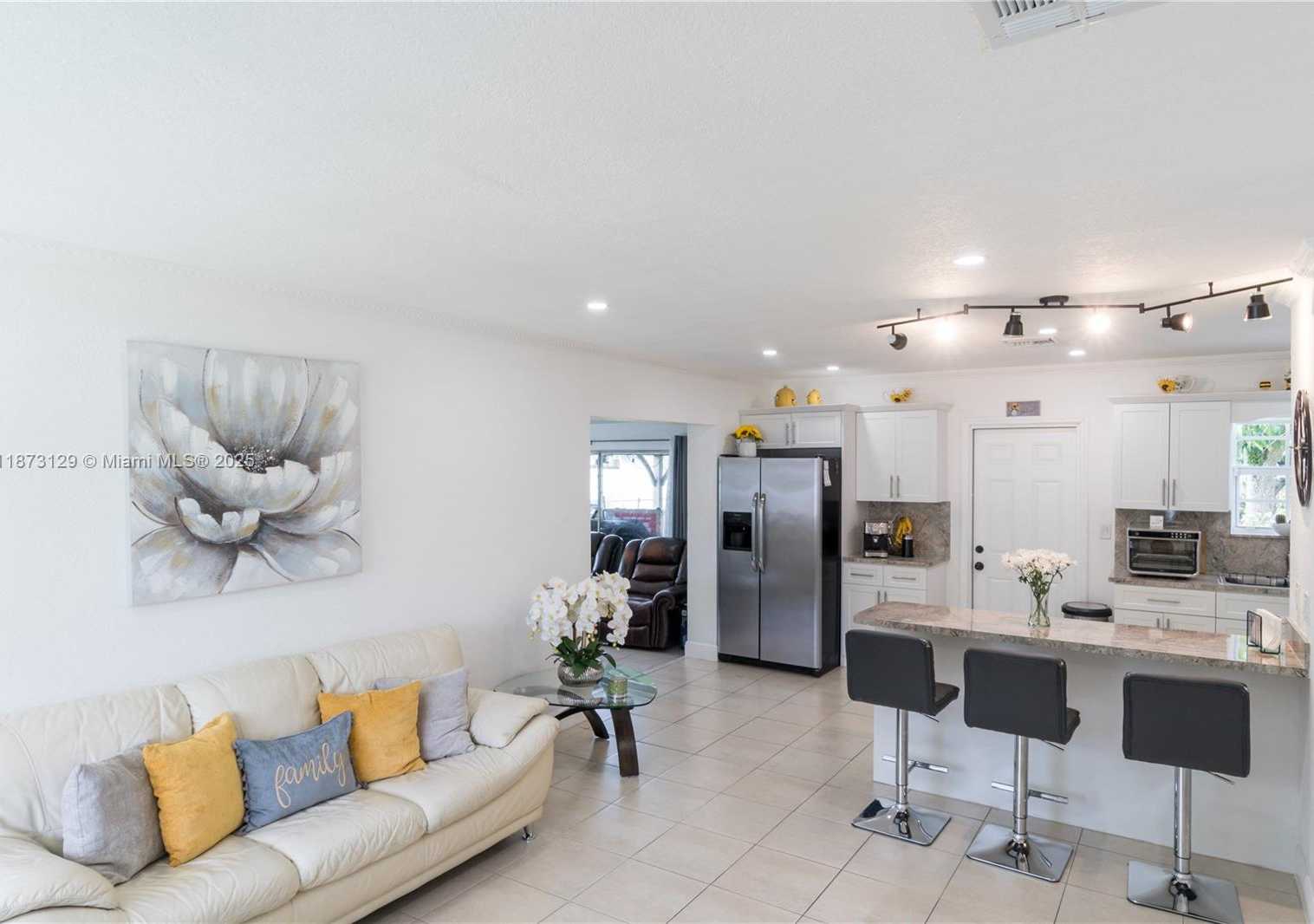 Small Image of 3291 NORTH WEST 171ST TER, Miami Gardens Number 6