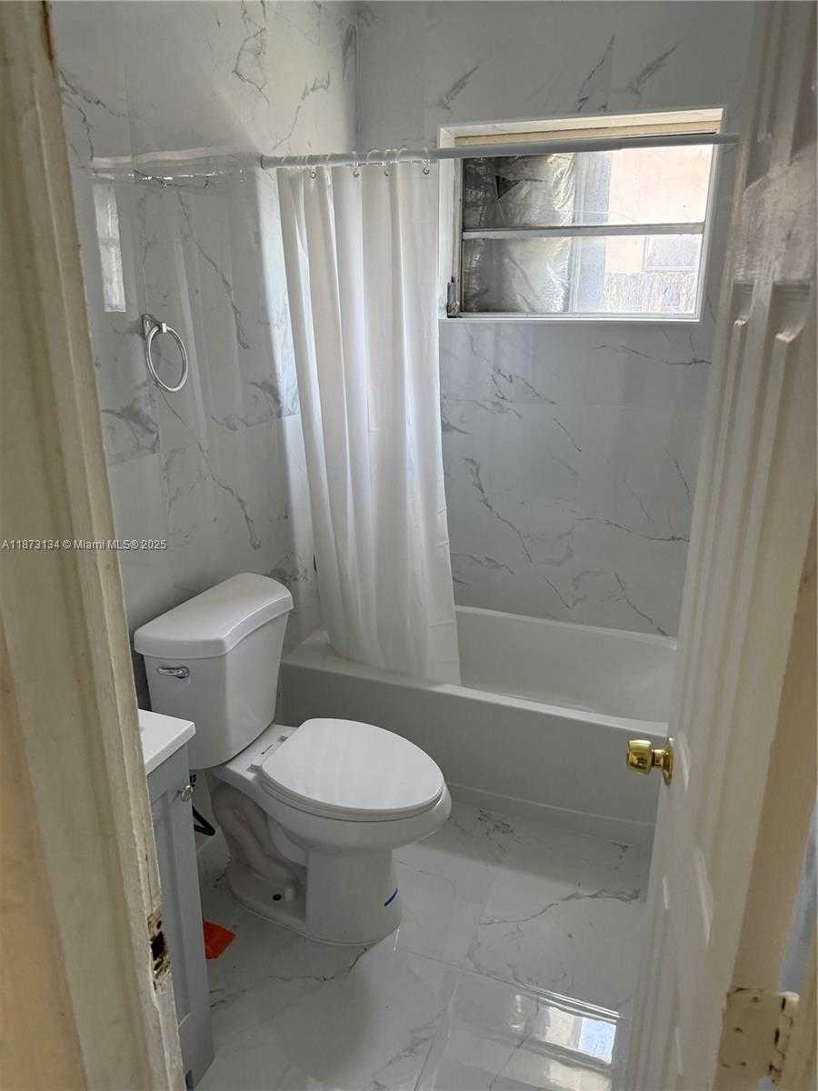Small Image of 3471 NORTH WEST 1ST CT, Lauderhill Number 3