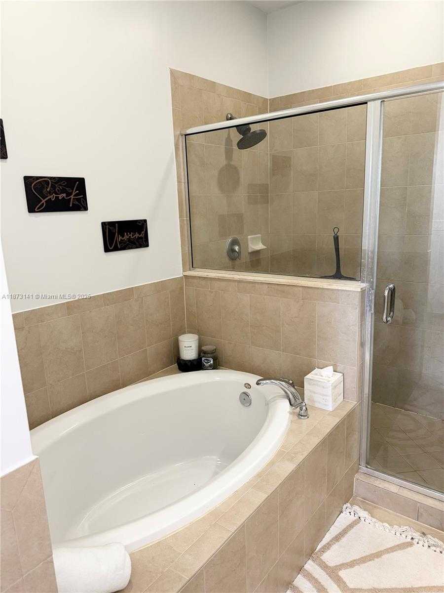 Small Image of 3372 SOUTH EAST 7TH CT, Homestead Number 19